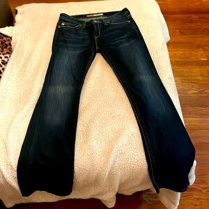 Size 28 regular. Great condition